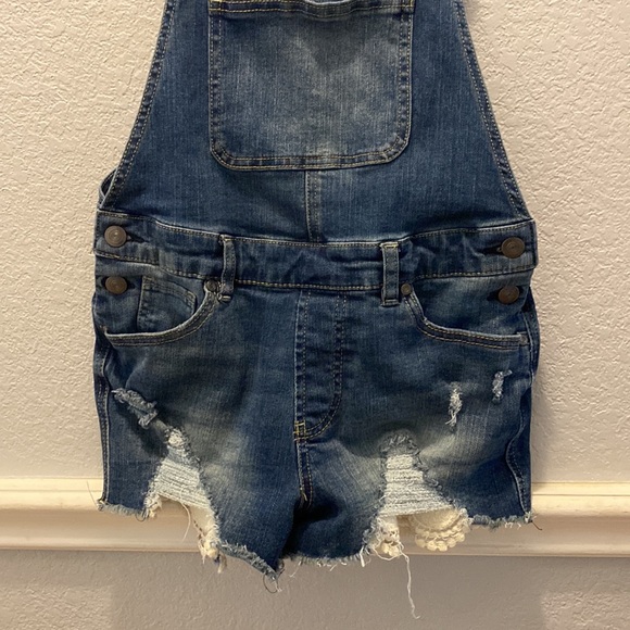Short overall for kids - Picture 2 of 3